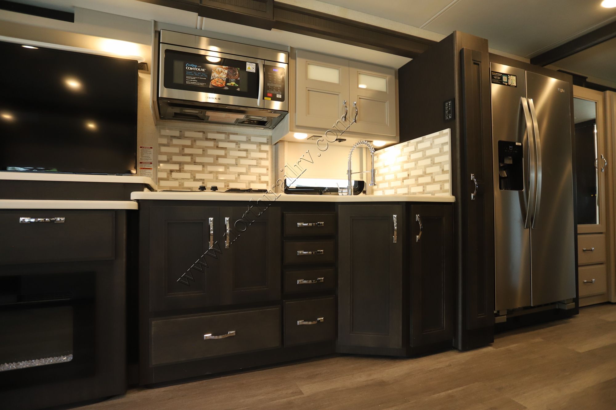 New 2024 Thor Inception 38DA Super C  For Sale