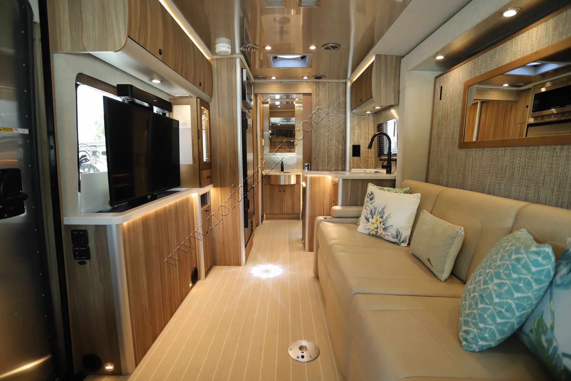 Used 2021 Airstream Atlas Tommy Bahama Class C  For Sale