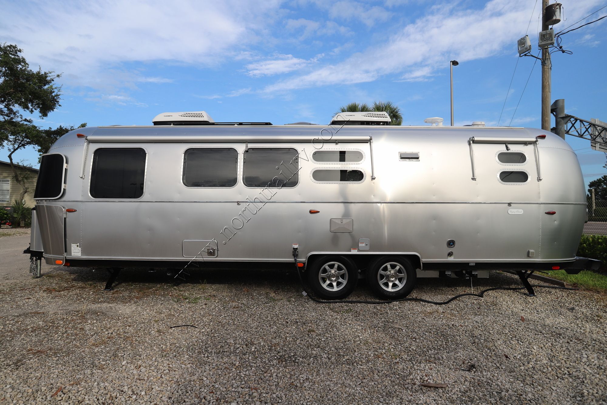 New 2023 Airstream Flying Cloud 30FB Travel Trailer  For Sale