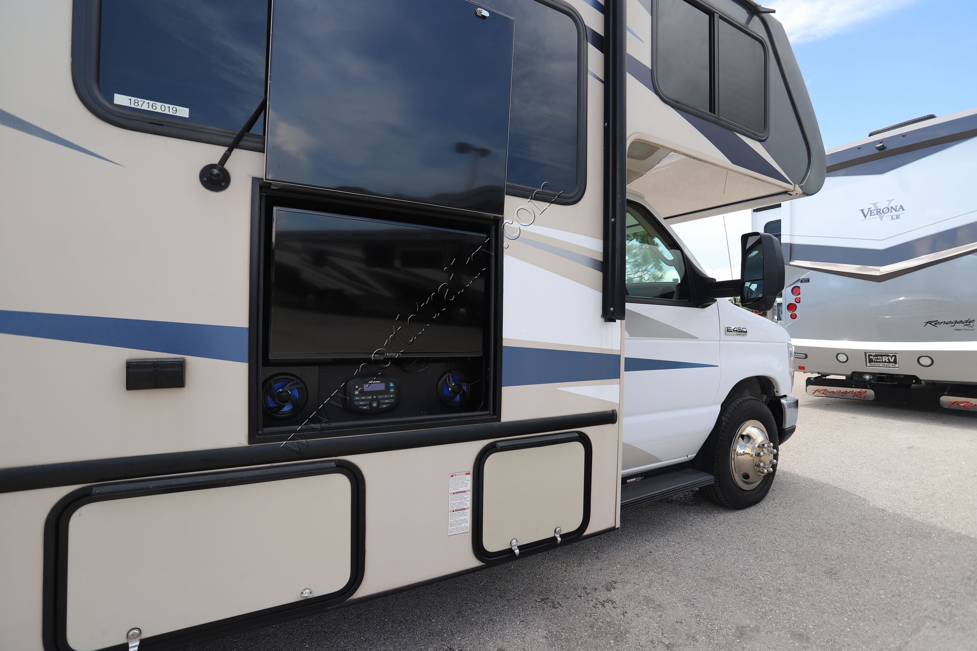 Used 2019 Gulf Stream Conquest 6310 Class C  For Sale