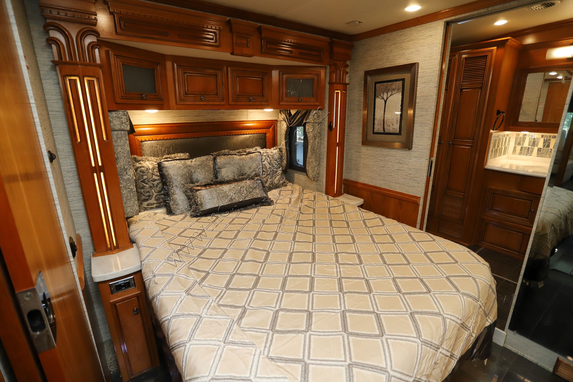 Used 2018 Newmar Dutch Star 3736 Class A  For Sale