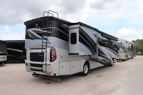 2021 Tiffin Motor Homes Allegro Red 37PA