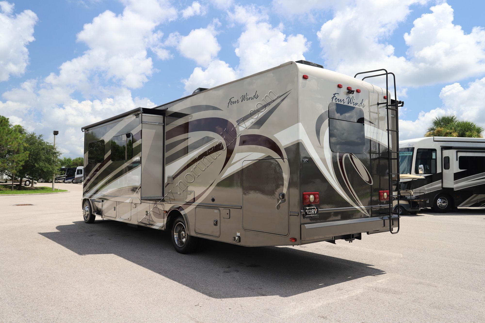 Used 2016 Thor Four Winds 35SK Super C  For Sale