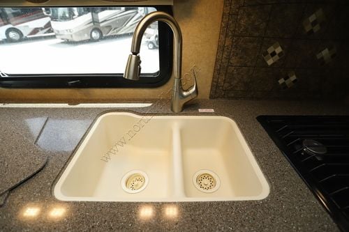 2016 Thor Four Winds 35SK