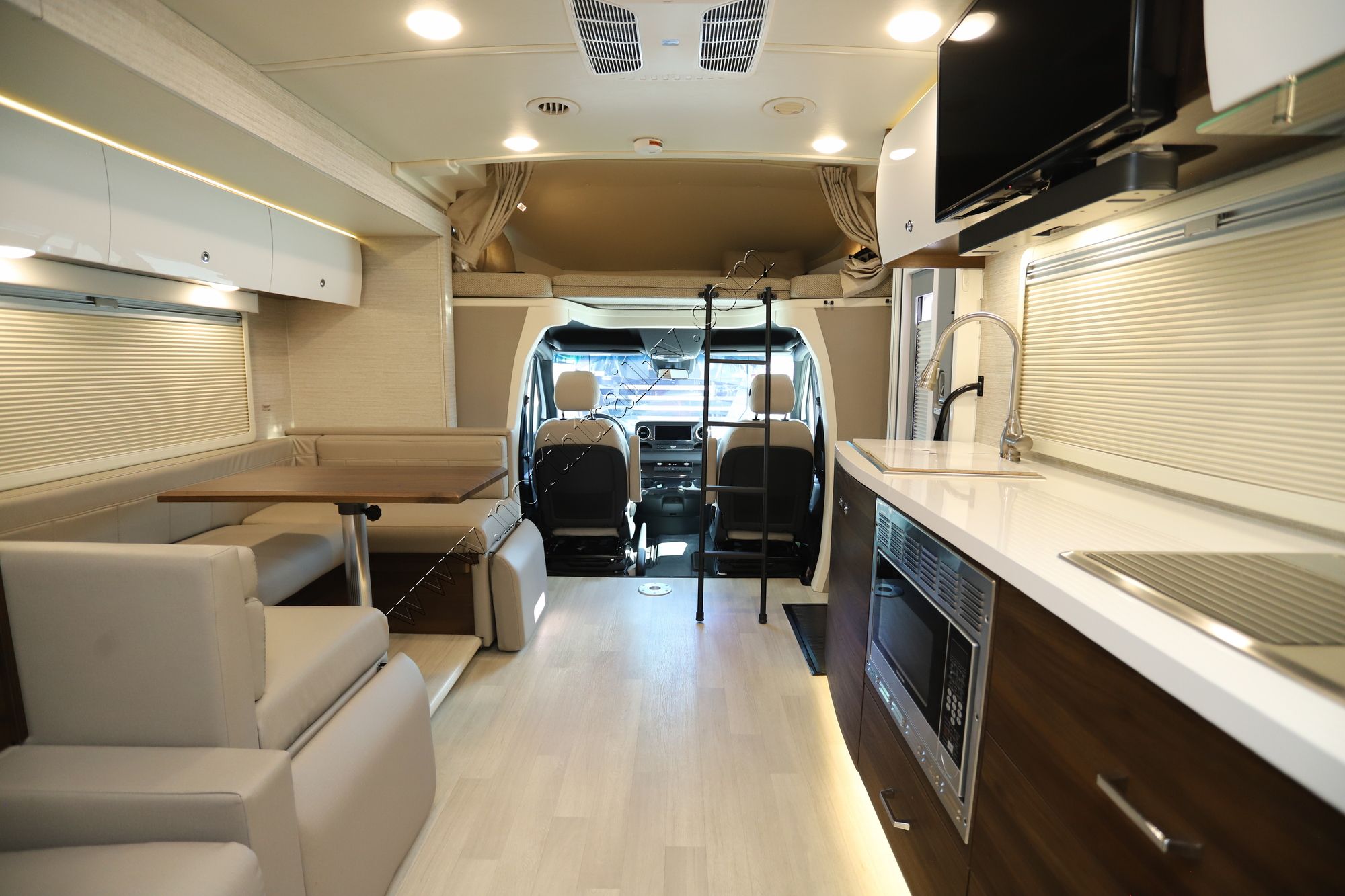 Used 2022 Winnebago Navion 24D Class C  For Sale