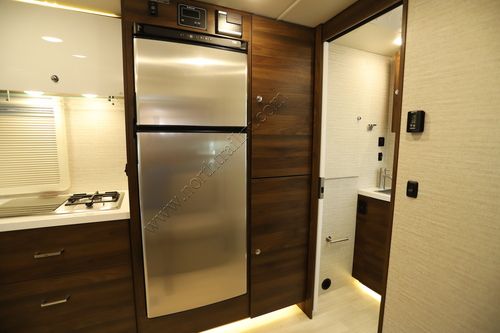 2022 Winnebago Navion 24D