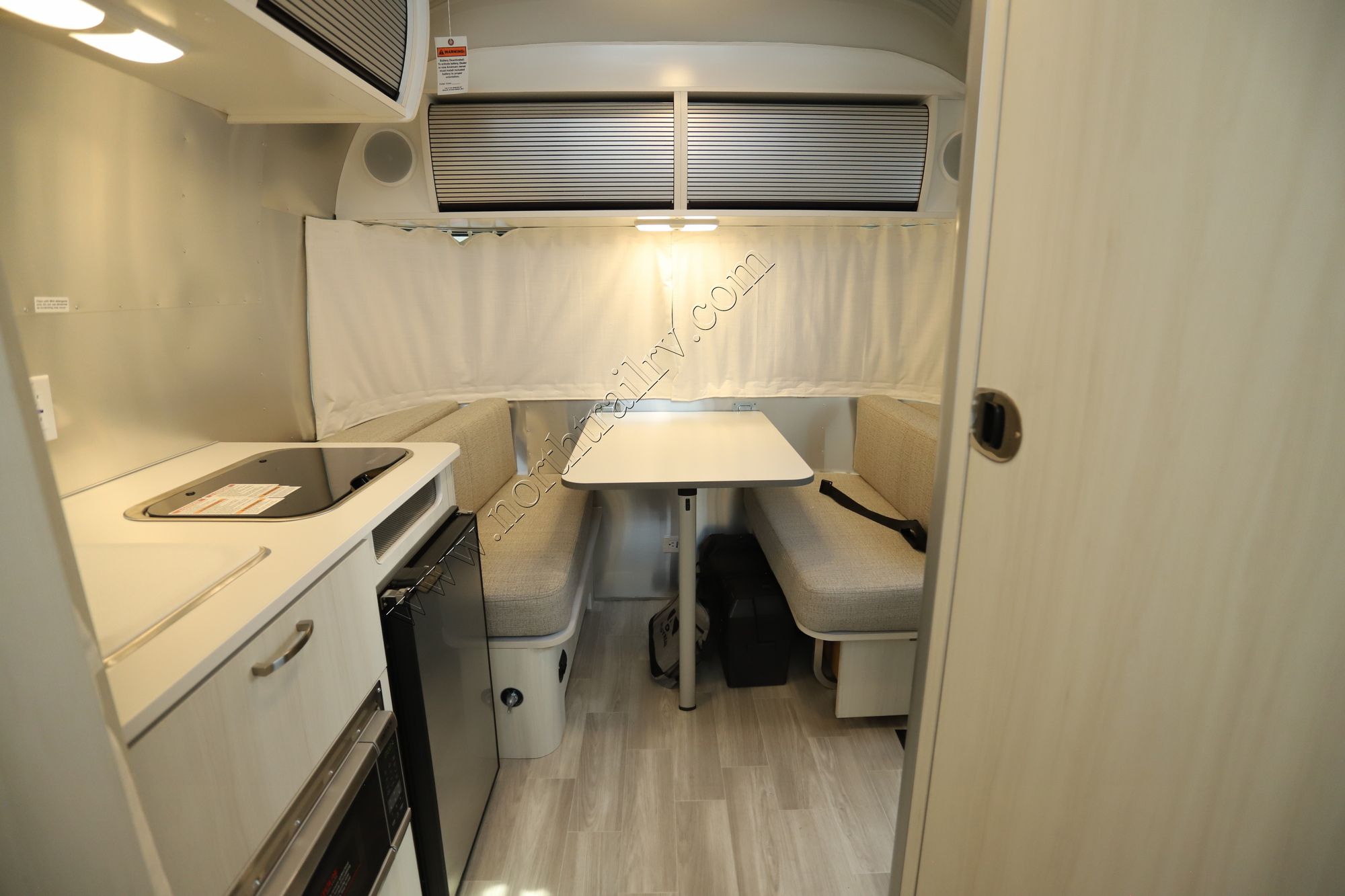 2024 Airstream Bambi 16RB 15705