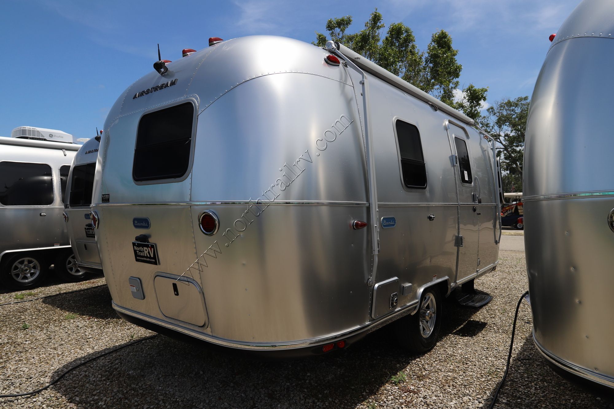 2024 Airstream Bambi 20FB 15702