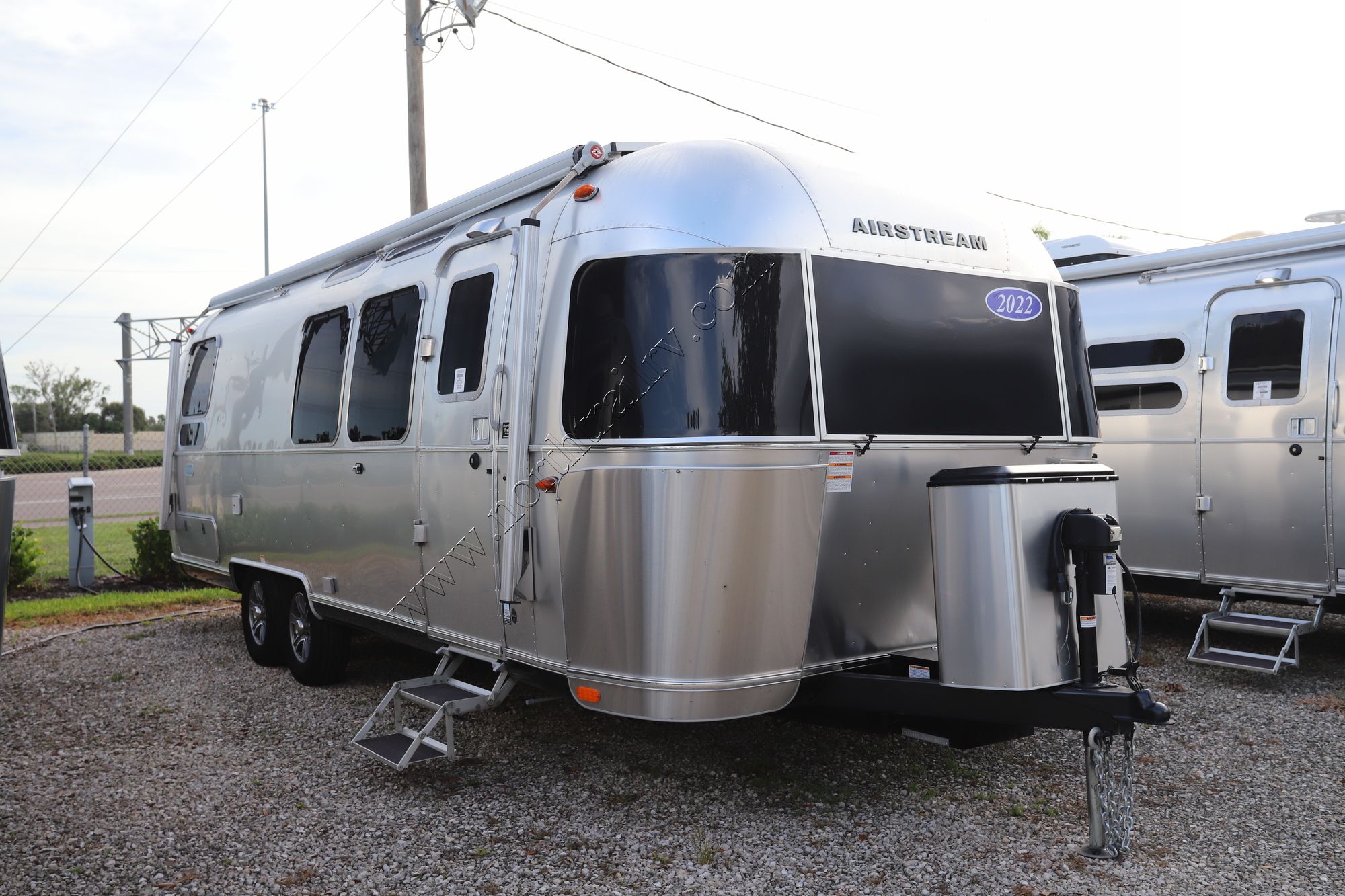 Used 2022 Airstream Pottery Barn 28RB TWIN Travel Trailer  For Sale