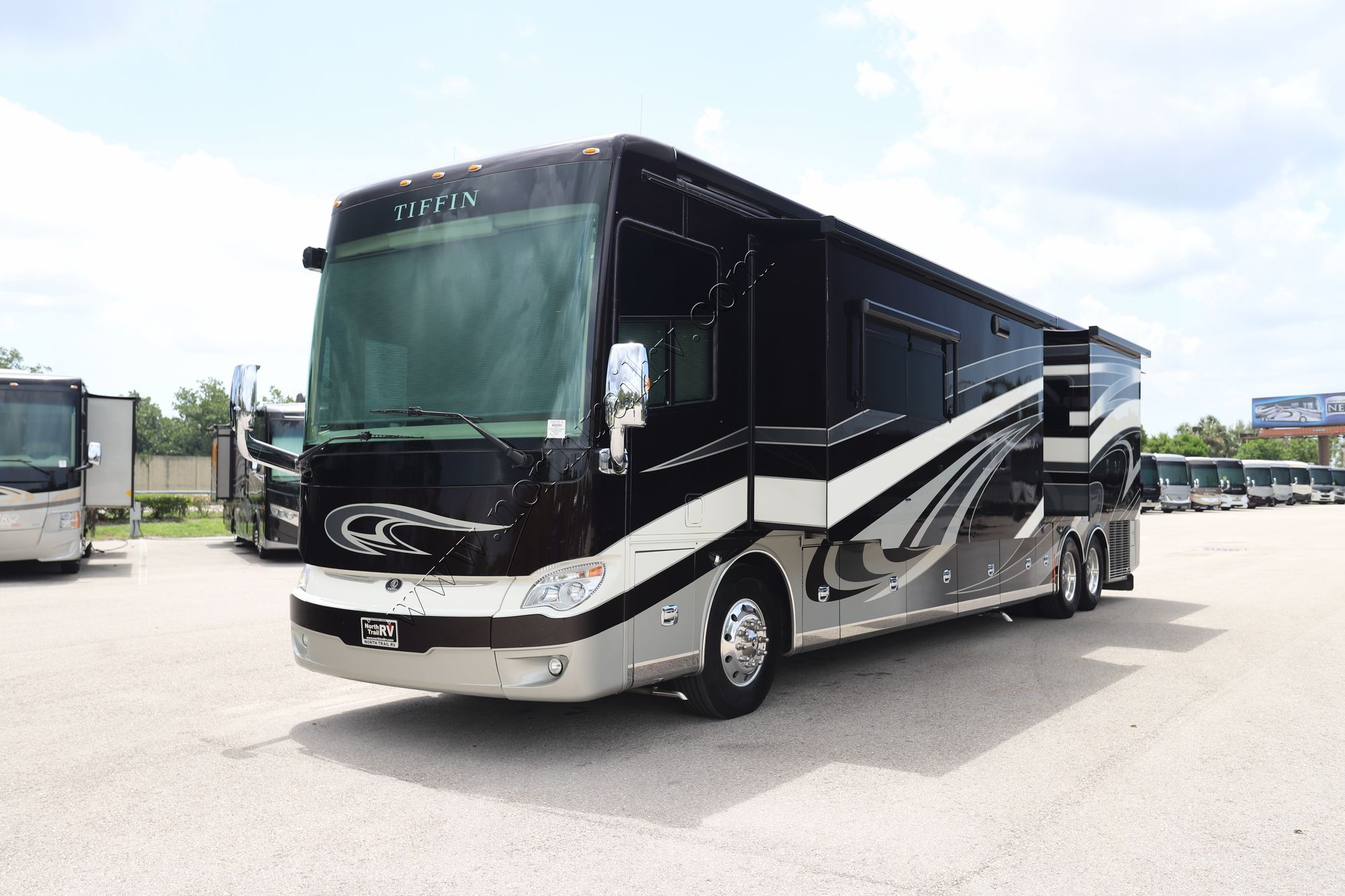 Used 2018 Tiffin Motor Homes Allegro Bus 45OPP Class A  For Sale