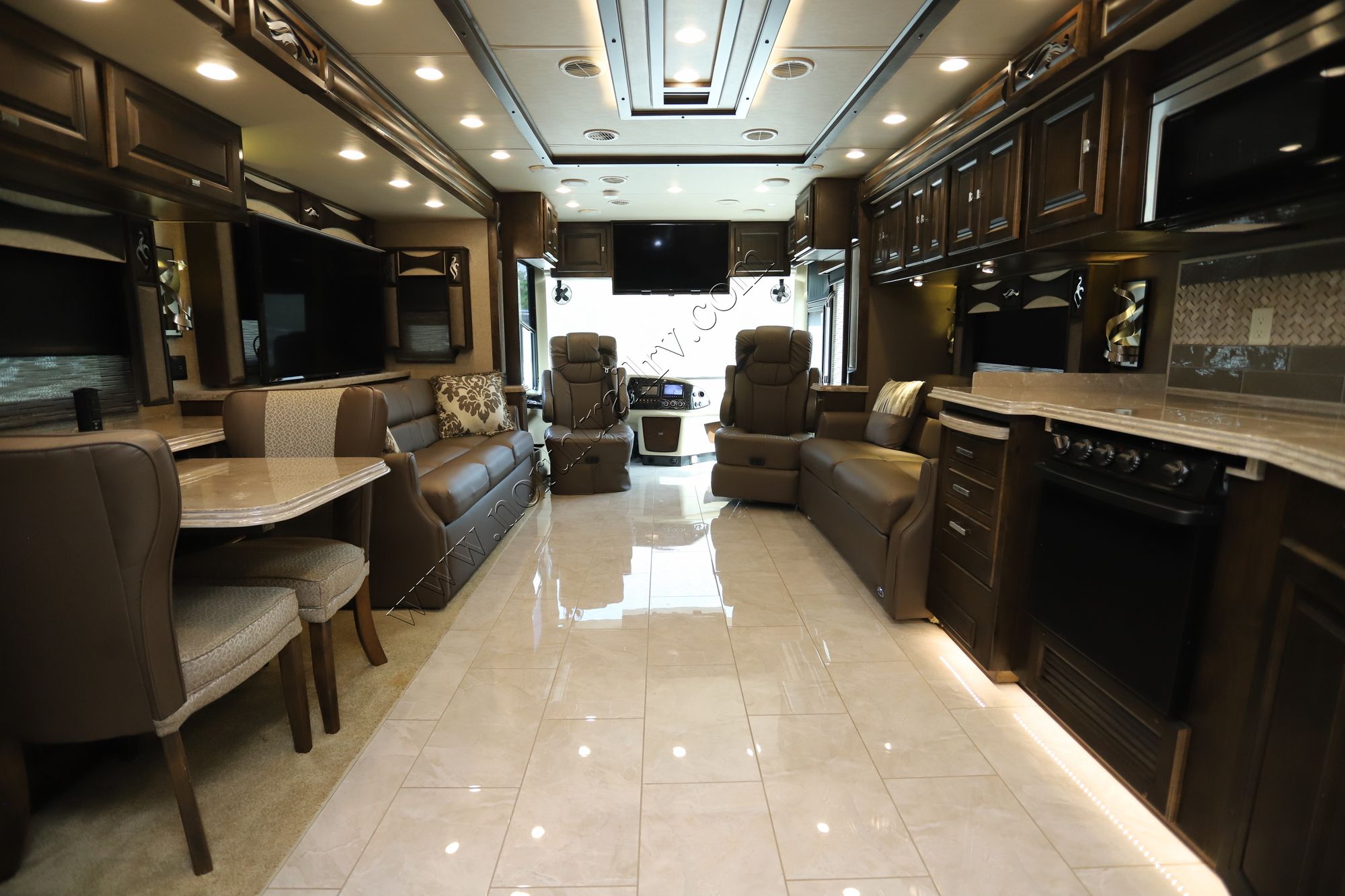 Used 2018 Tiffin Motor Homes Phaeton 40QBH Class A  For Sale