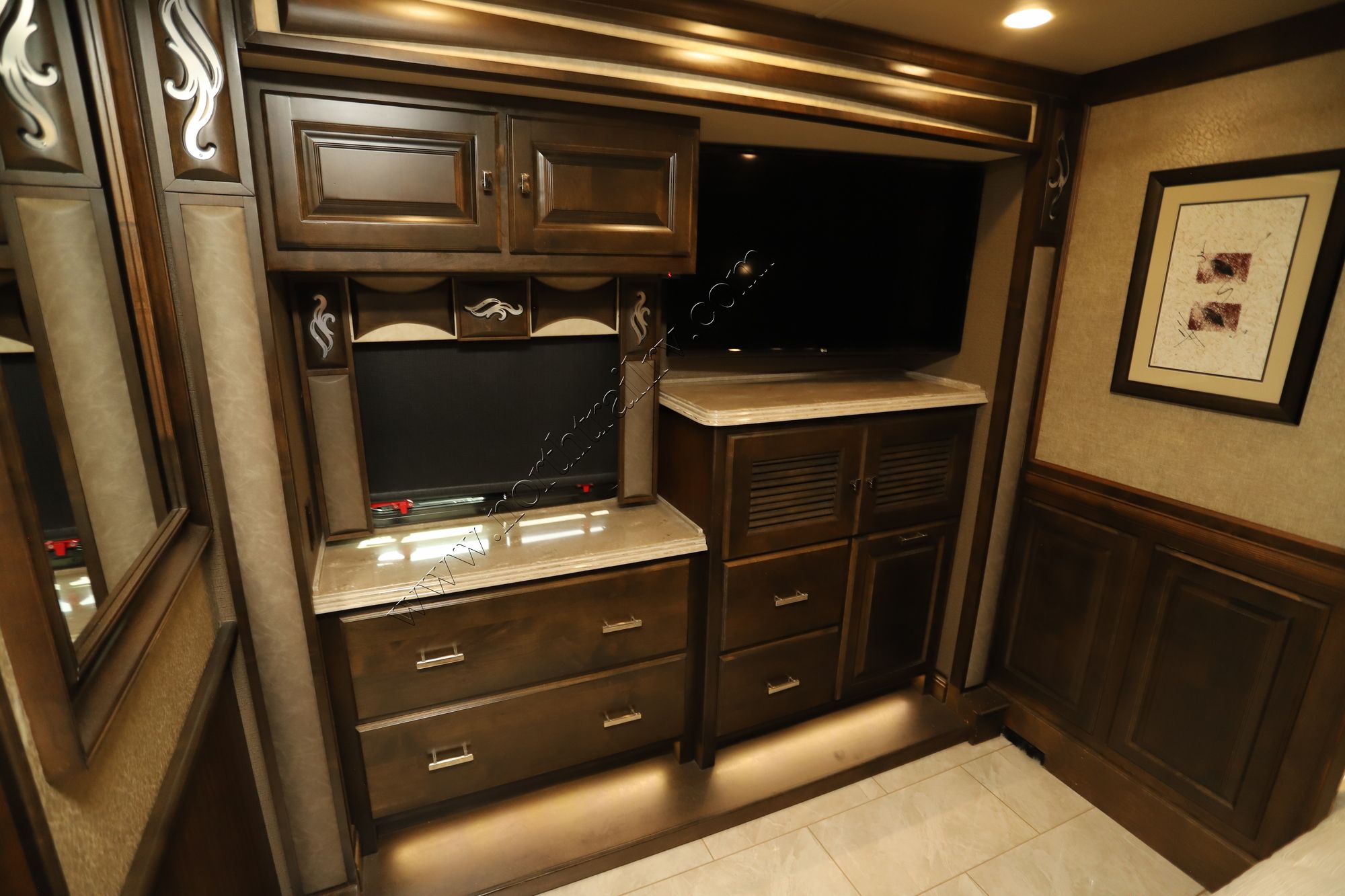 Used 2018 Tiffin Motor Homes Phaeton 40QBH Class A  For Sale