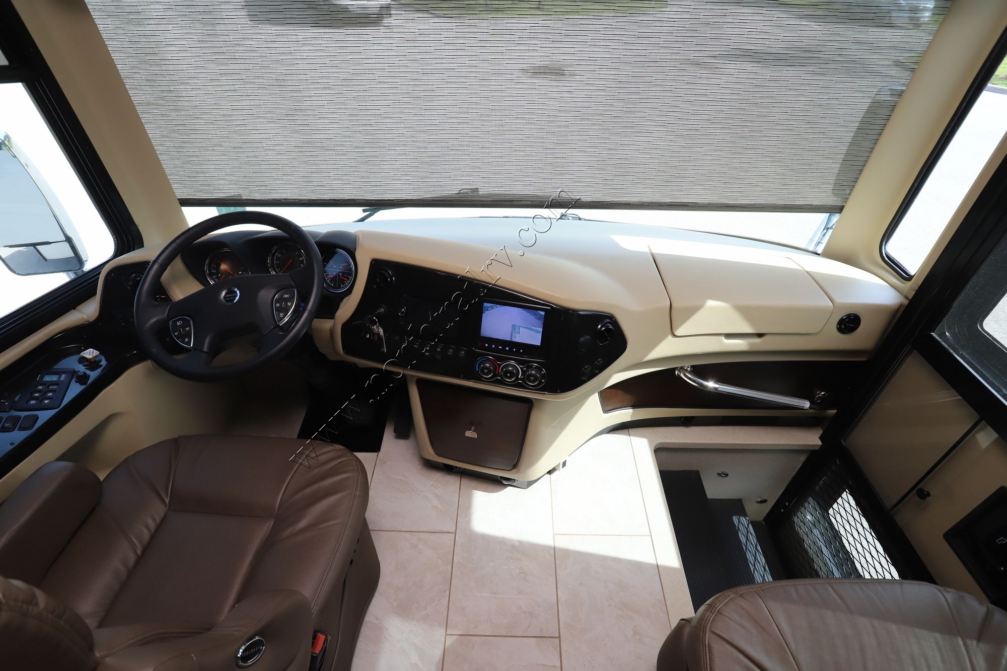 Used 2018 Tiffin Motor Homes Phaeton 40QBH Class A  For Sale