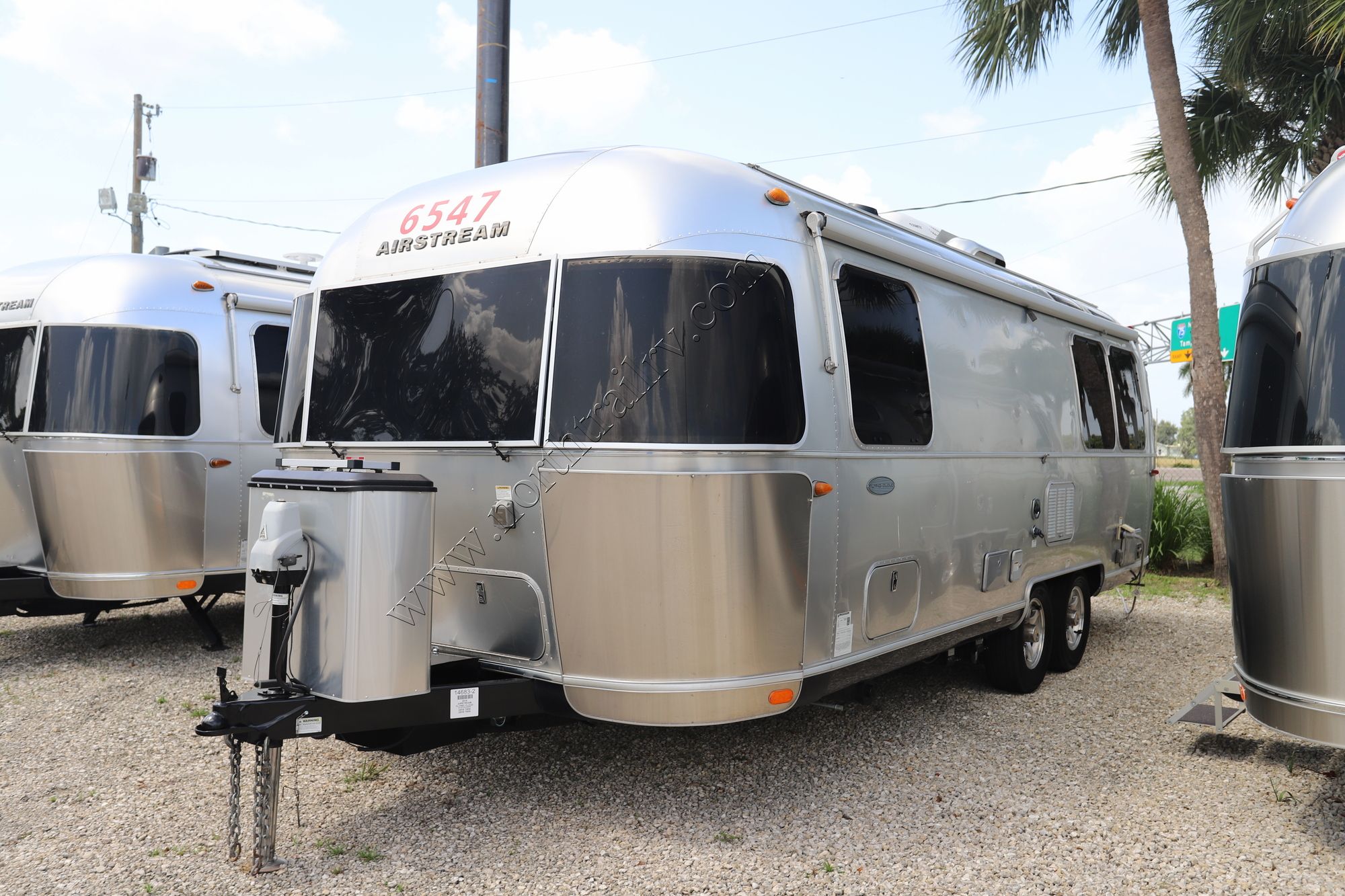 Used 2018 Airstream Flying Cloud 25FB TWIN Travel Trailer  For Sale