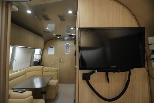 2019 Airstream Flying Cloud 23FB