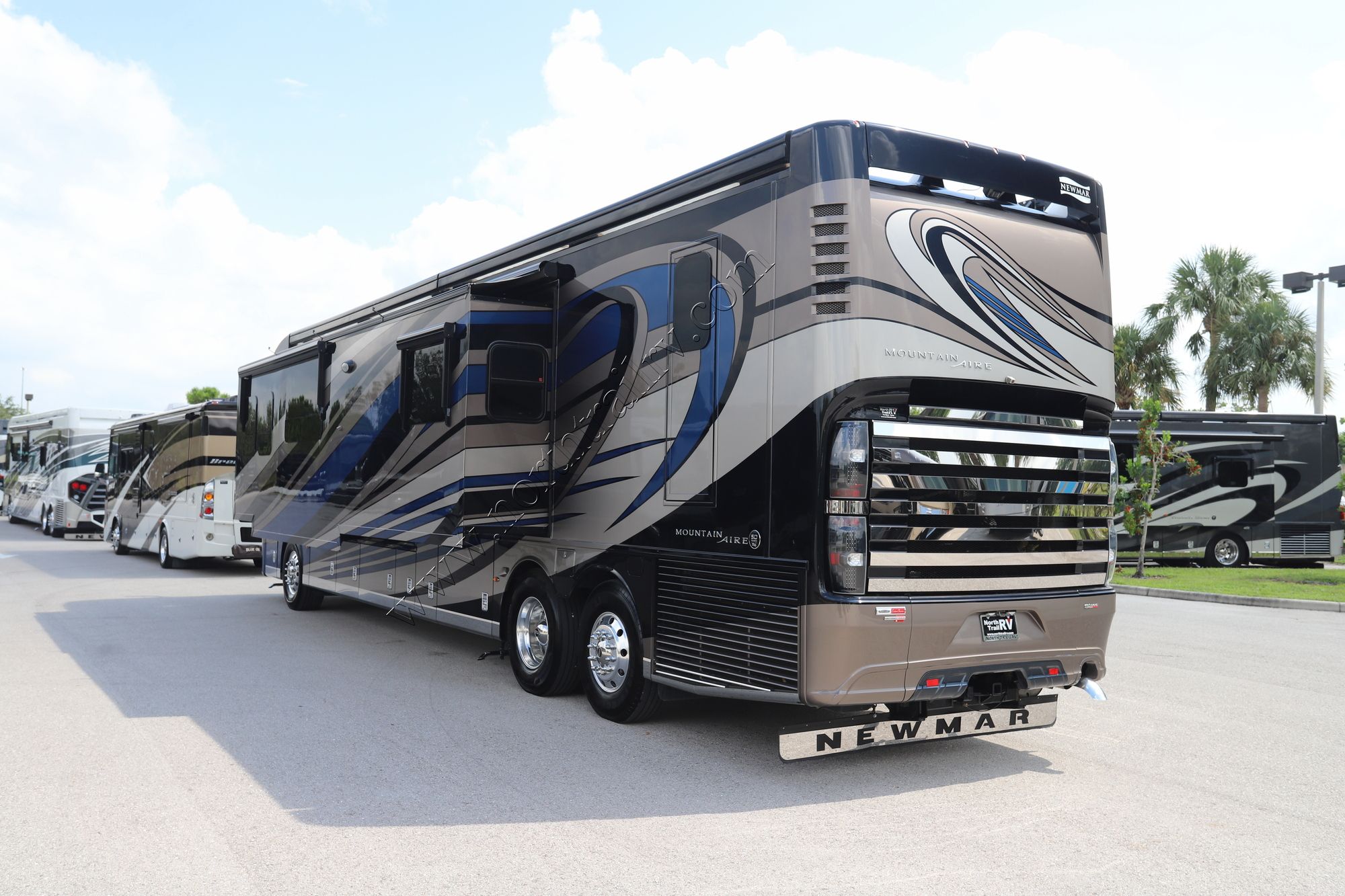 Used 2018 Newmar Mountain Aire 4553 Class A  For Sale