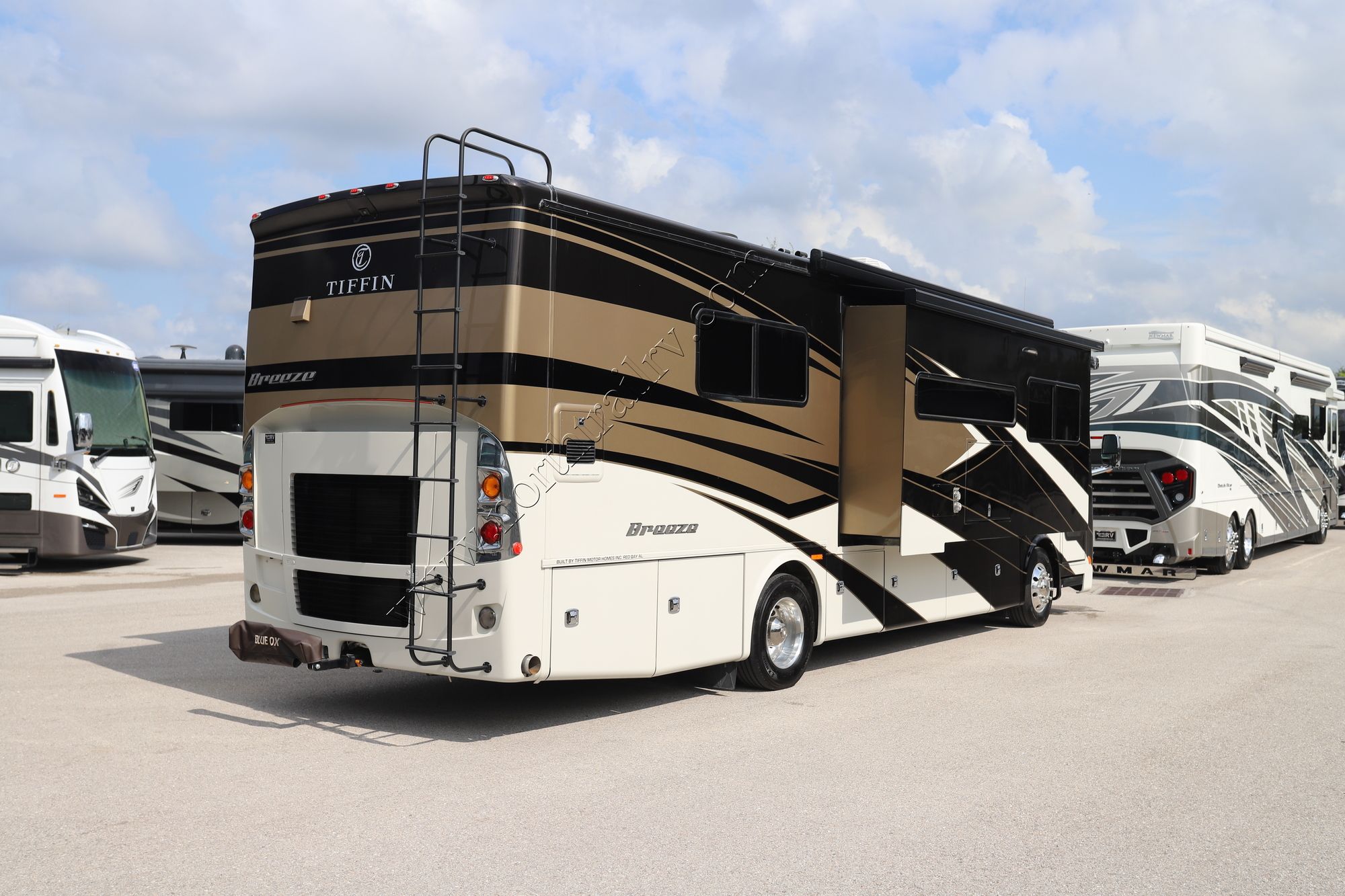 Used 2021 Tiffin Motor Homes Breeze 33BR Class A  For Sale