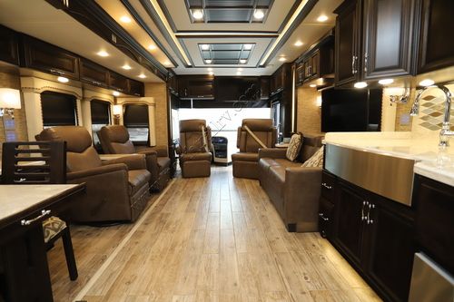 2018 Newmar Mountain Aire 4553