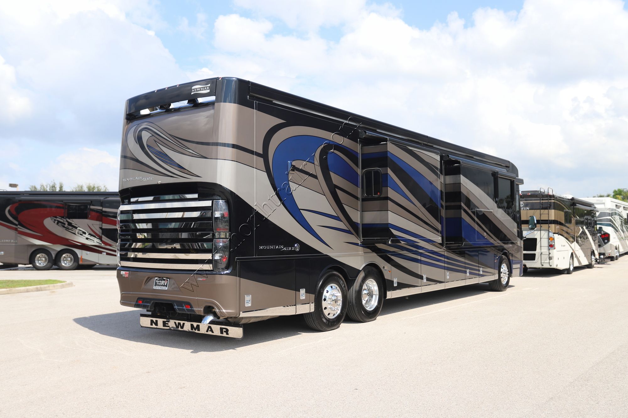 Used 2018 Newmar Mountain Aire 4553 Class A  For Sale