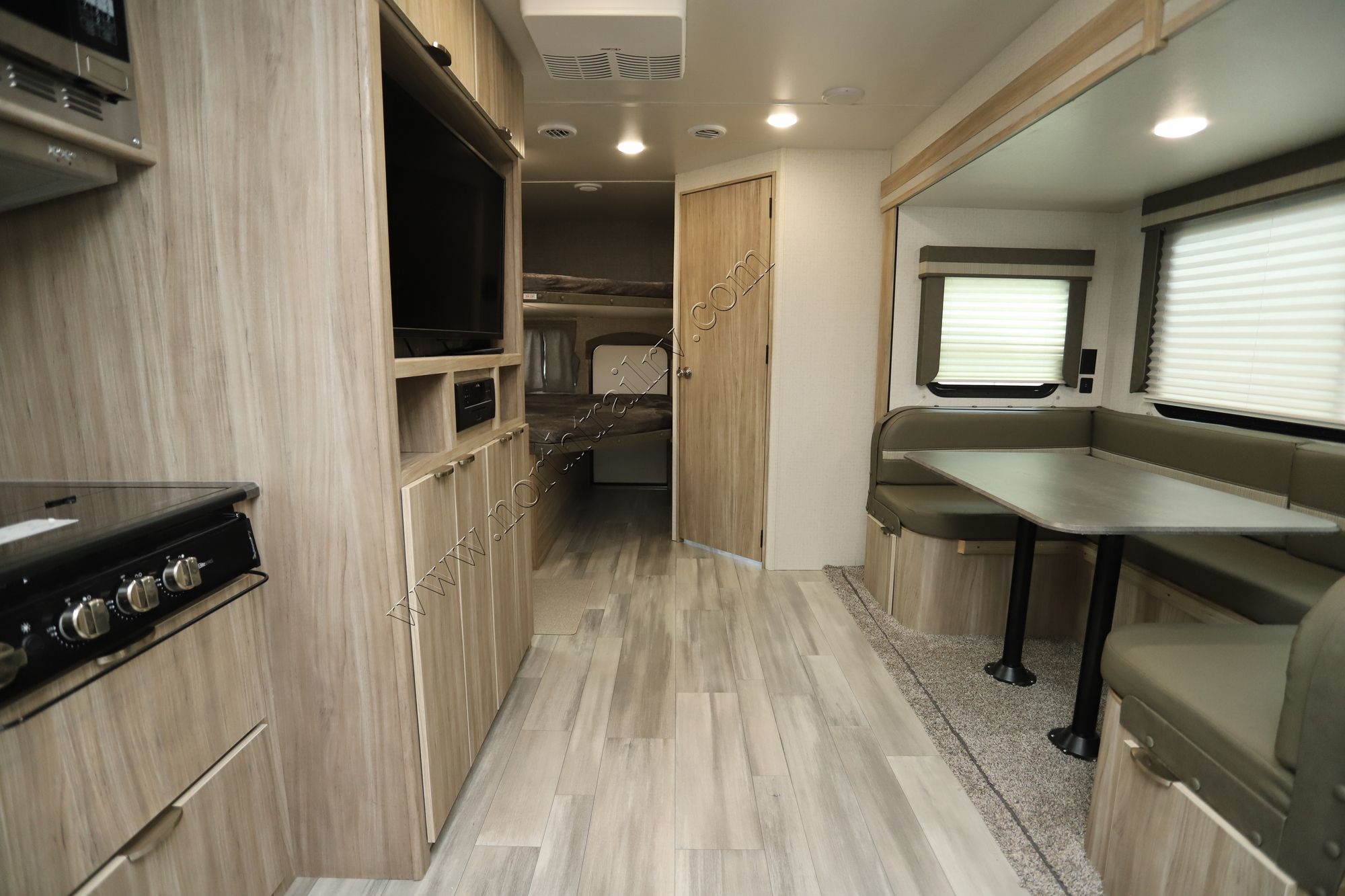 Used 2022 Winnebago Minnie 2301BHS Travel Trailer  For Sale