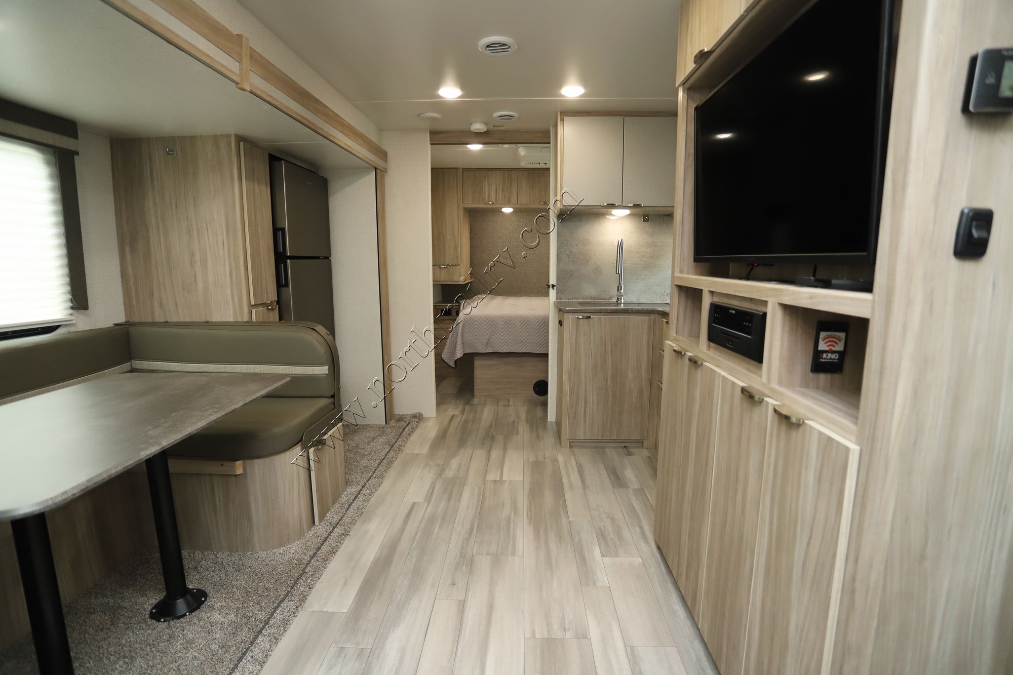 Used 2022 Winnebago Minnie 2301BHS Travel Trailer  For Sale