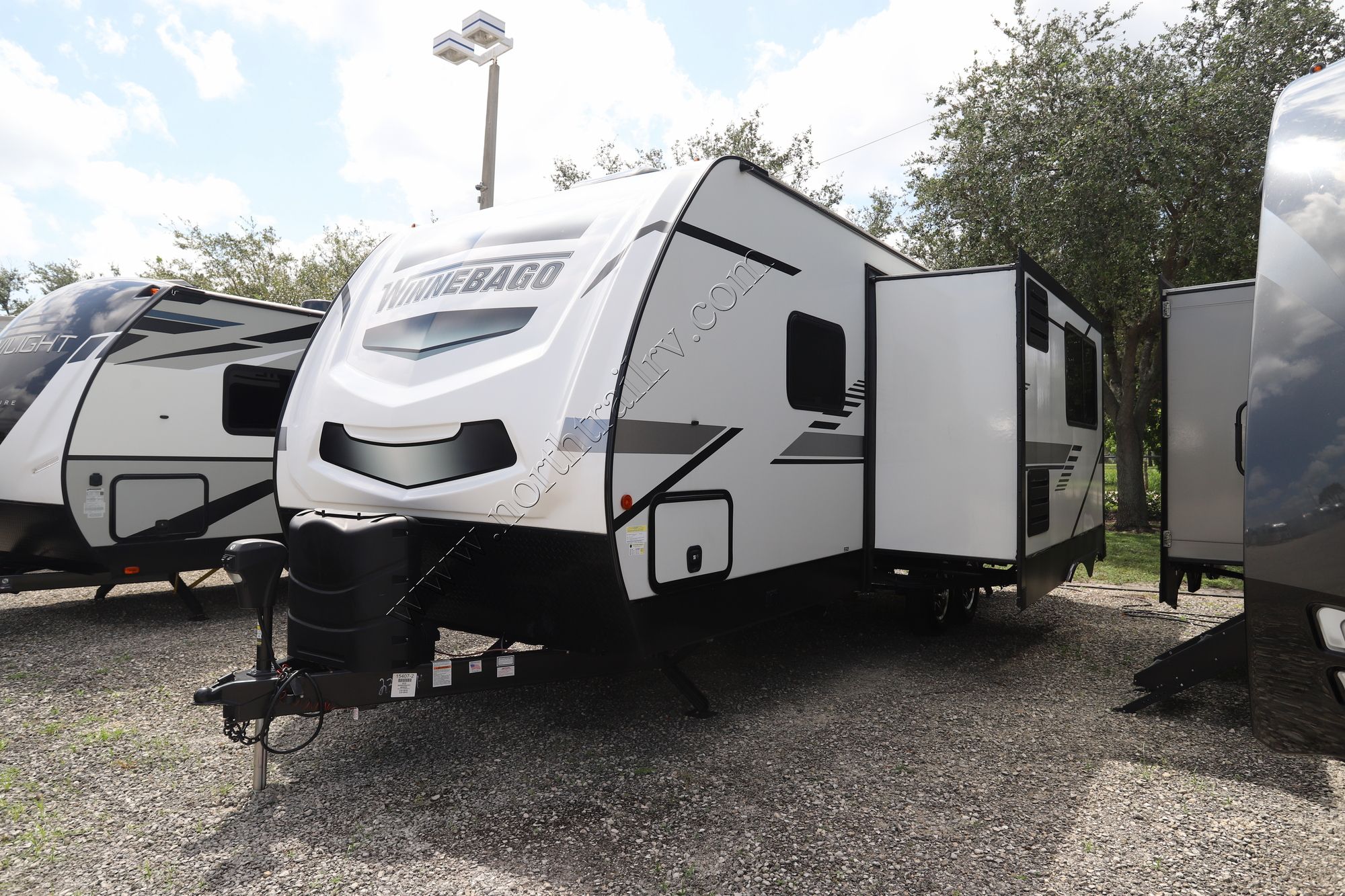 Used 2022 Winnebago Minnie 2301BHS Travel Trailer  For Sale