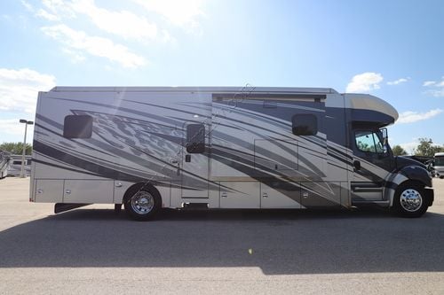 2024 Renegade Rv Verona Le 38LDG