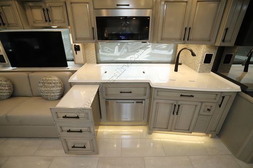 2024 Newmar London Aire 4551