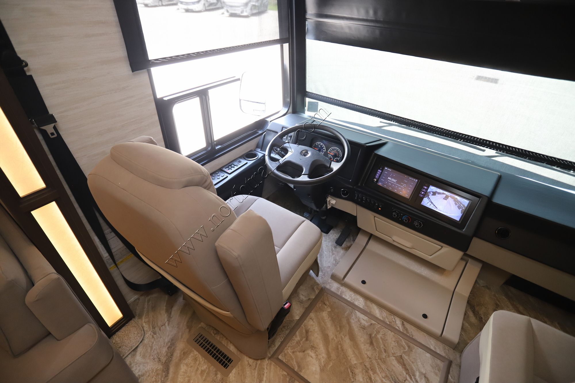 New 2023 Newmar Canyon Star 3947 Class A  For Sale