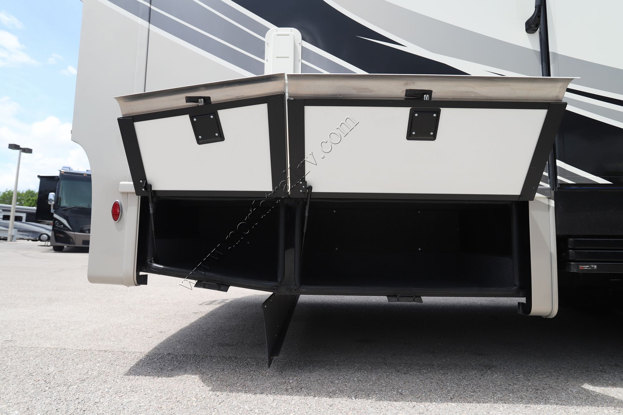 New 2023 Newmar Canyon Star 3947 Class A  For Sale