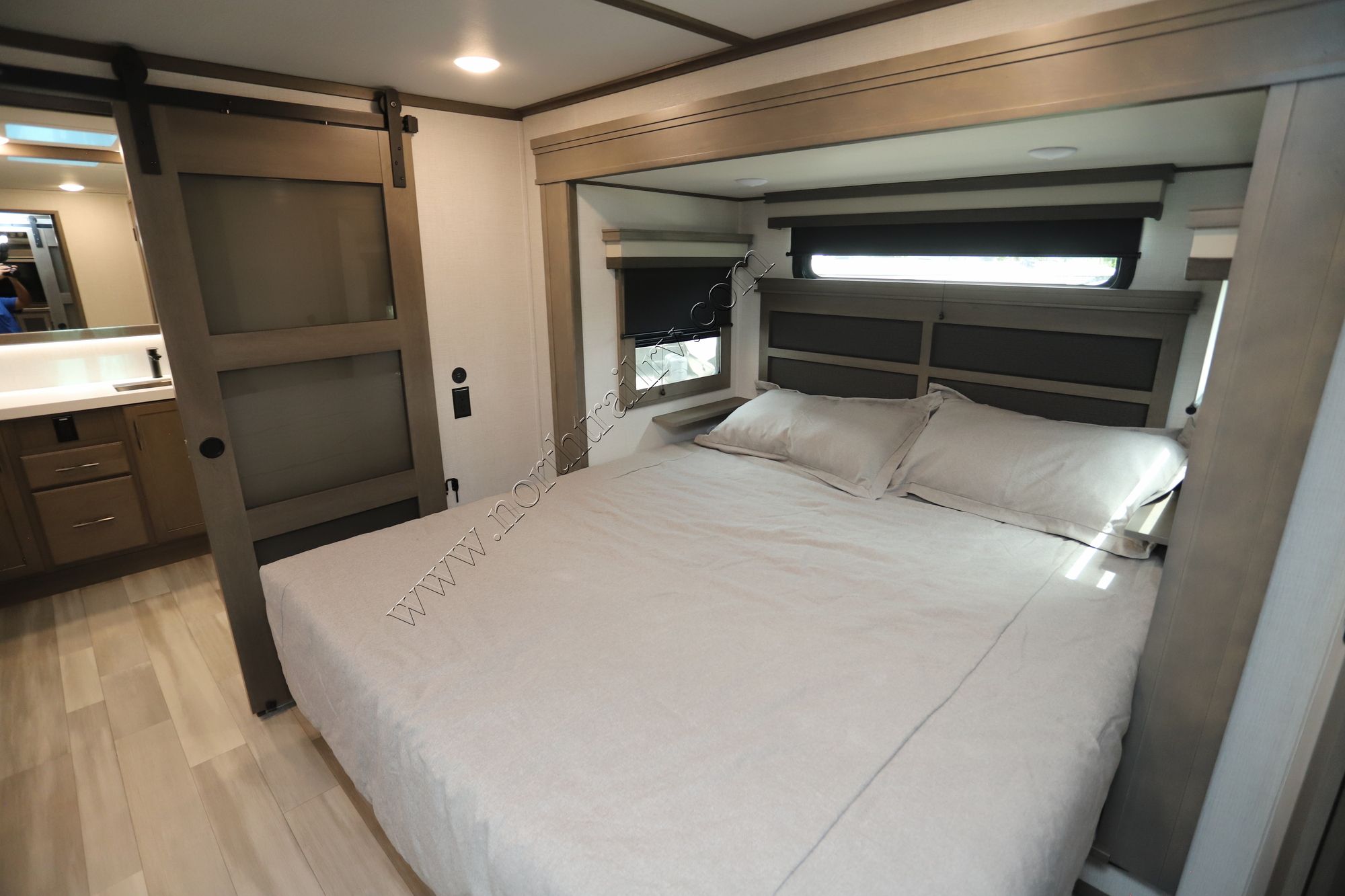 Used 2023 Grand Design Solitude 382WB Fifth Wheel  For Sale