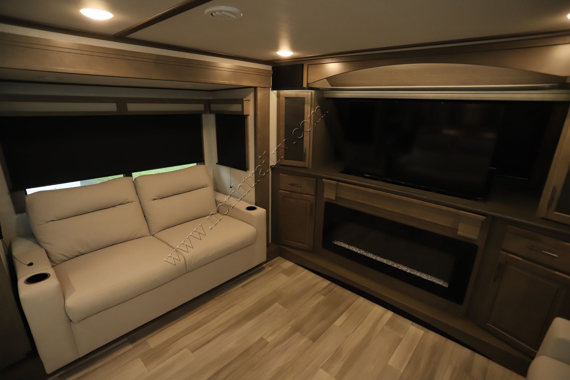 Used 2023 Grand Design Solitude 382WB Fifth Wheel  For Sale