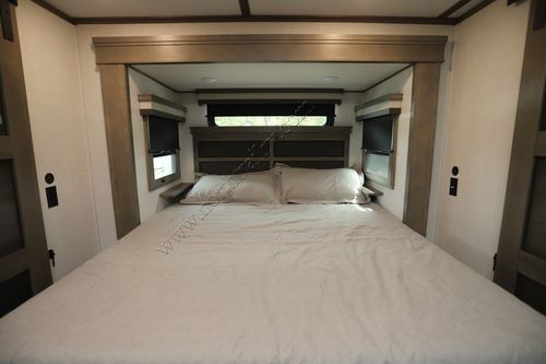 2023 Grand Design Solitude 382WB
