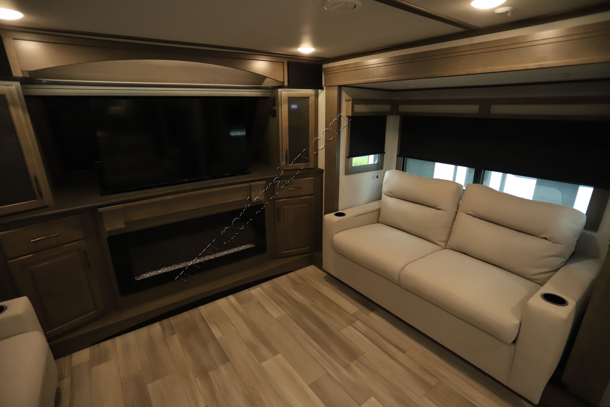 Used 2023 Grand Design Solitude 382WB Fifth Wheel  For Sale