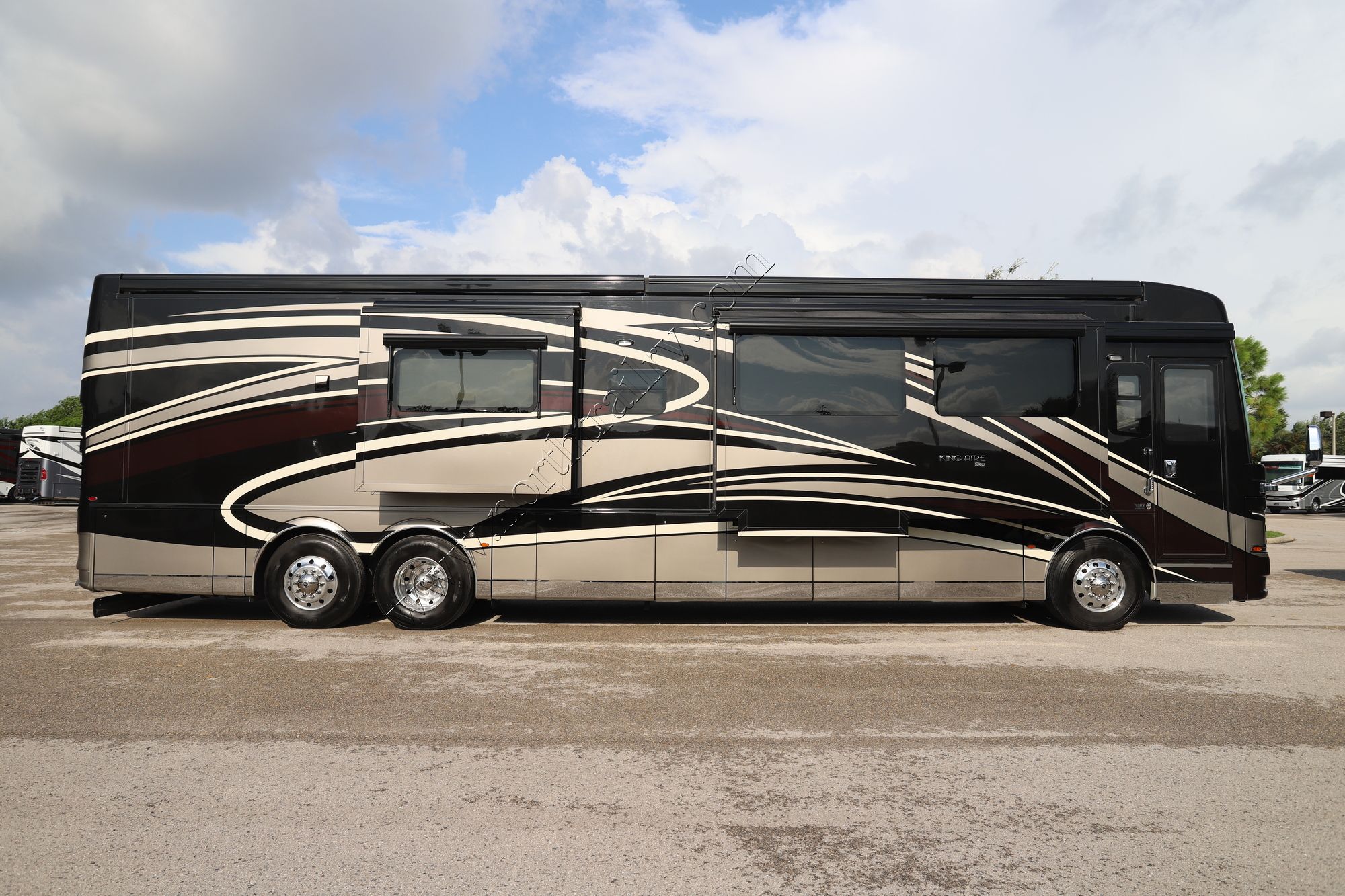 Used 2019 Newmar King Aire 4533 Class A  For Sale