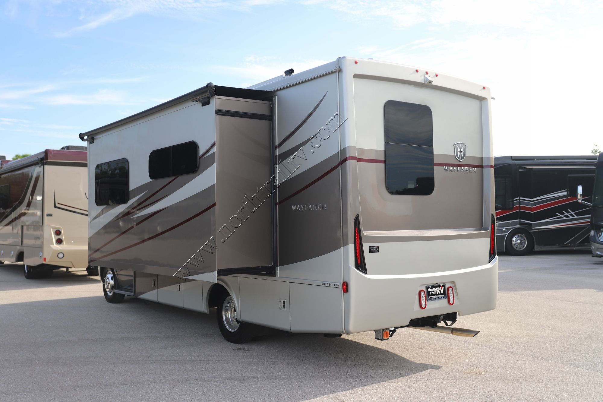 Used 2023 Tiffin Motor Homes Wayfarer 25RW Class C  For Sale