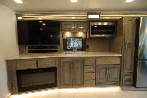 2024 Renegade Rv Explorer 40ERB