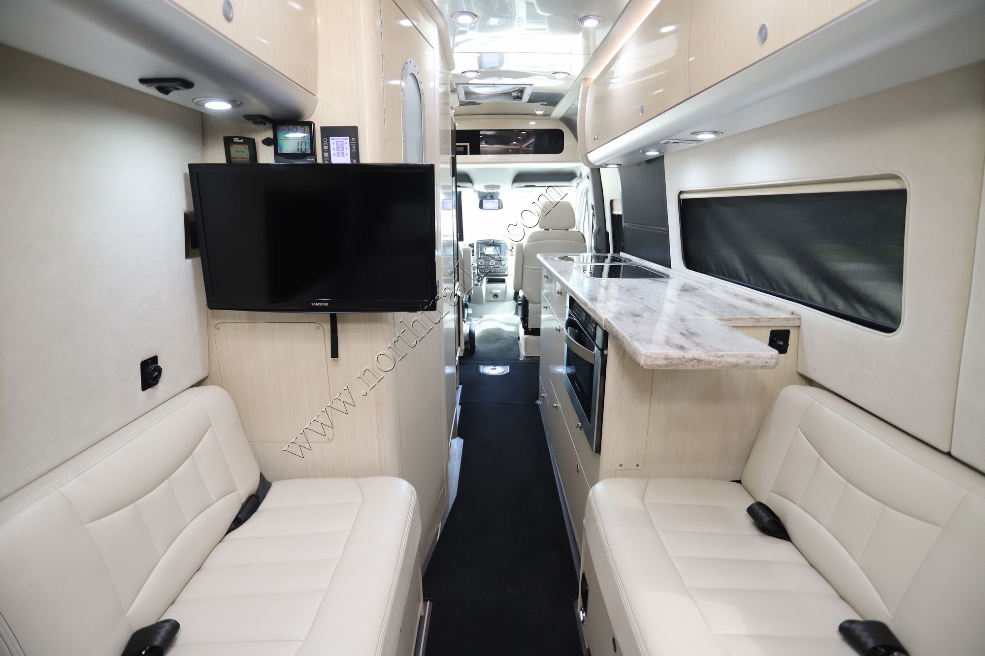 Used 2018 Airstream Interstate Ext GRAND TOUR 4X4 Class B  For Sale