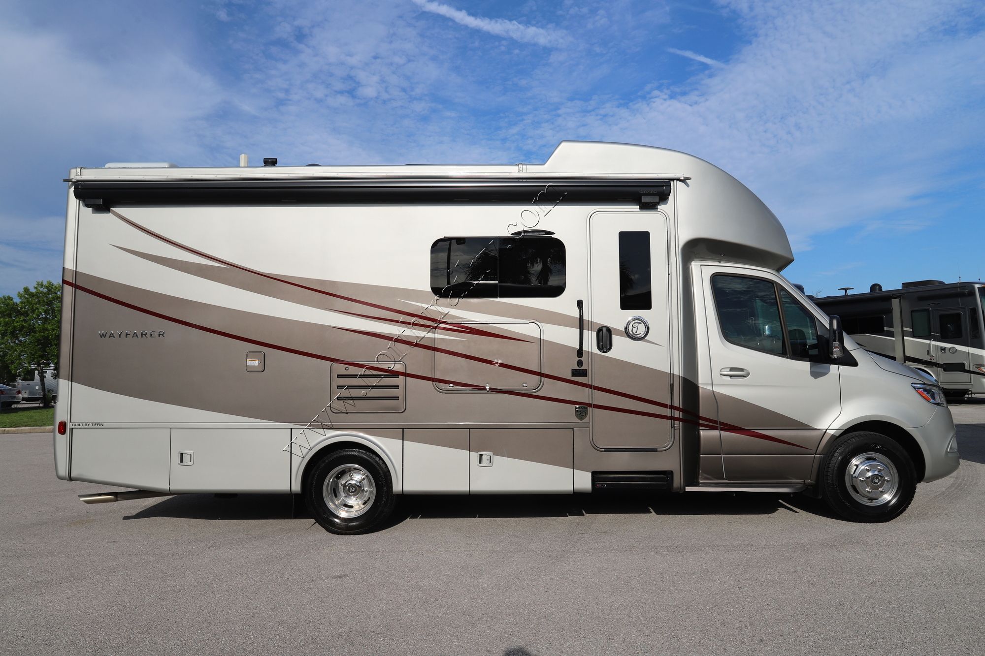 Used 2023 Tiffin Motor Homes Wayfarer 25RW Class C  For Sale