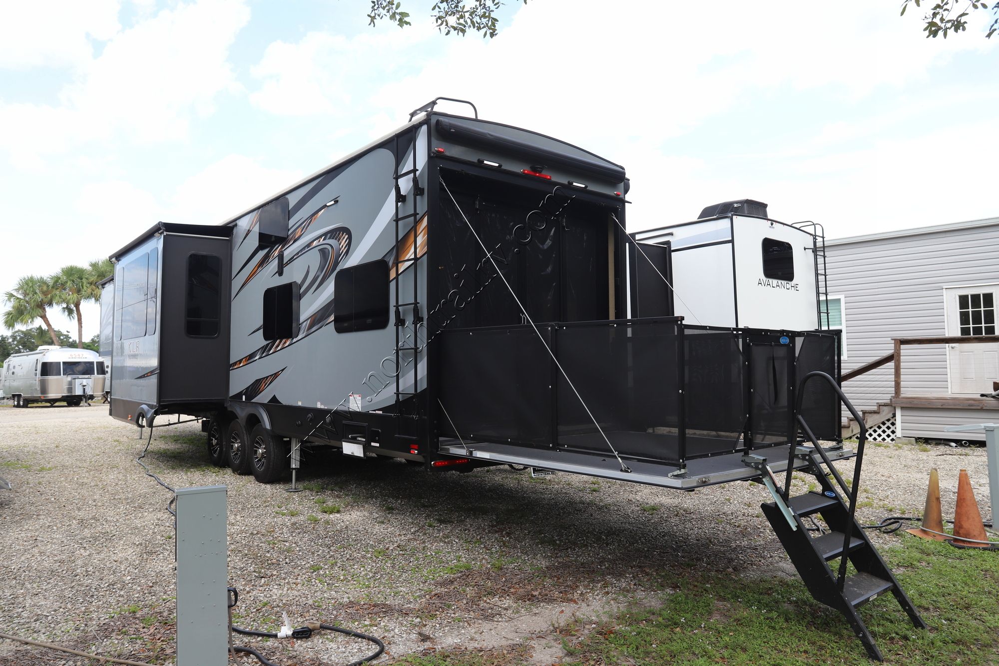 Used 2017 Forest River Xlr Thunderbolt 413 AMP Fifth Wheel  For Sale