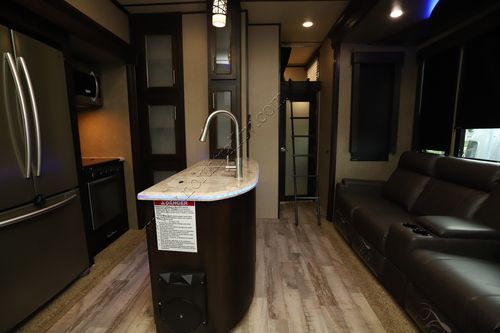 2017 Forest River Xlr Thunderbolt 413 AMP