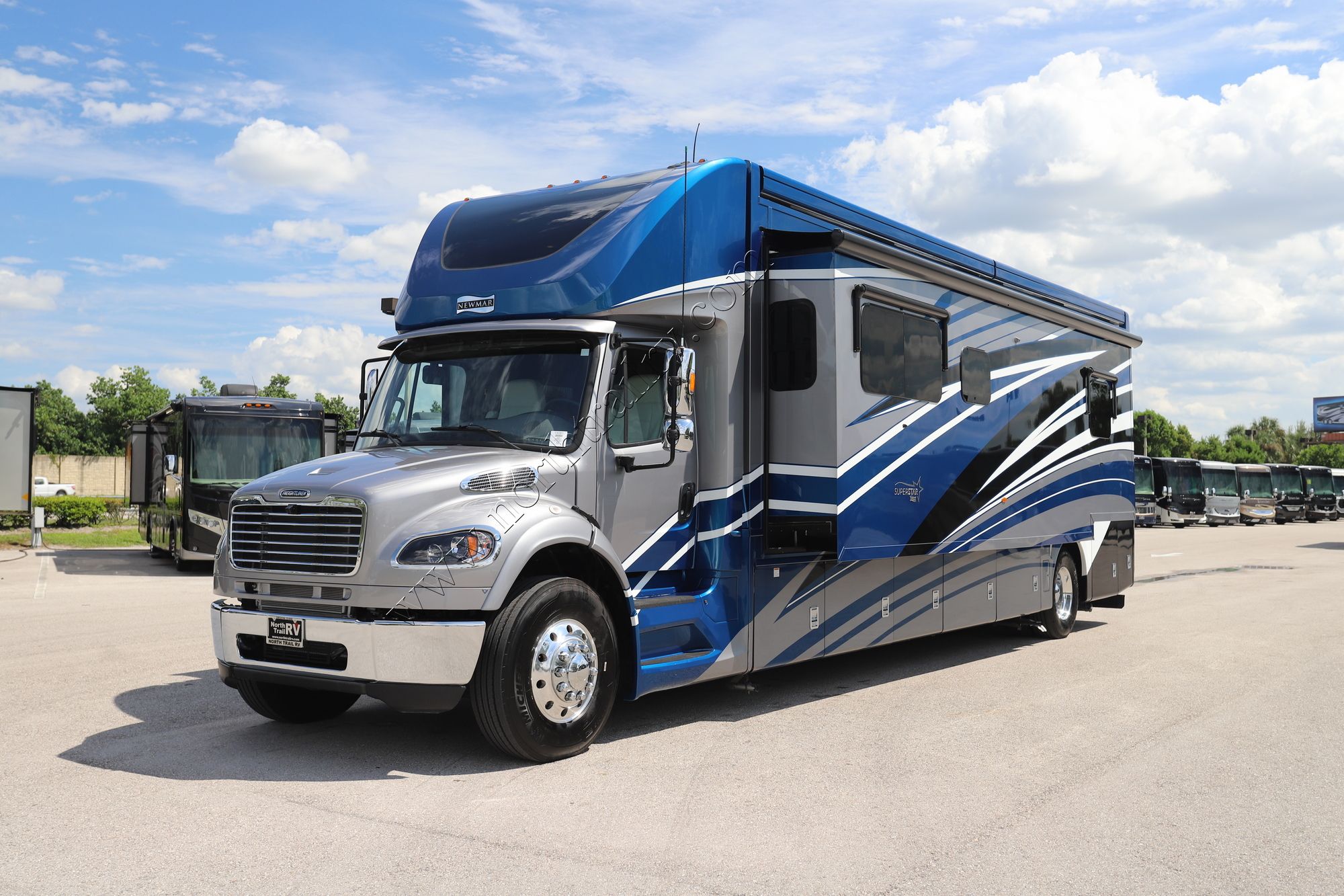 Used 2022 Newmar Super Star 4059 Super C  For Sale
