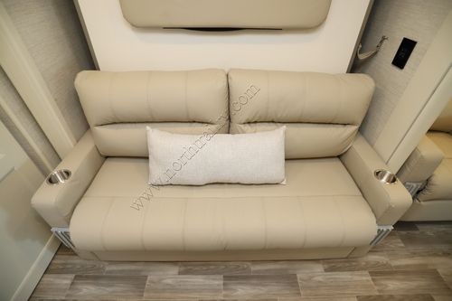 2024 Tiffin Motor Homes Wayfarer 25RW