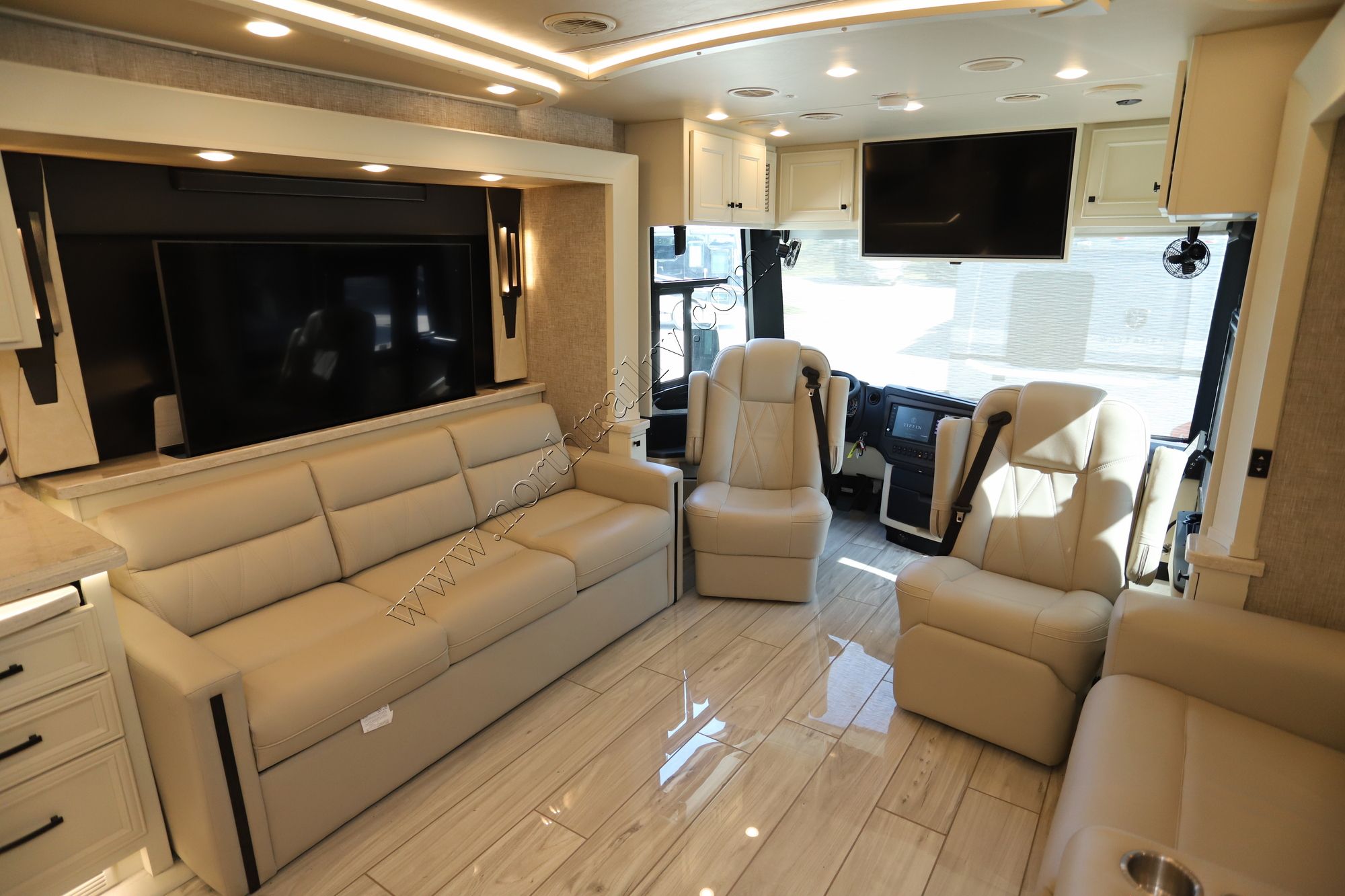 Used 2023 Tiffin Motor Homes Allegro Bus 45FP Class A  For Sale