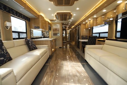 2018 American Coach American Eagle 45A