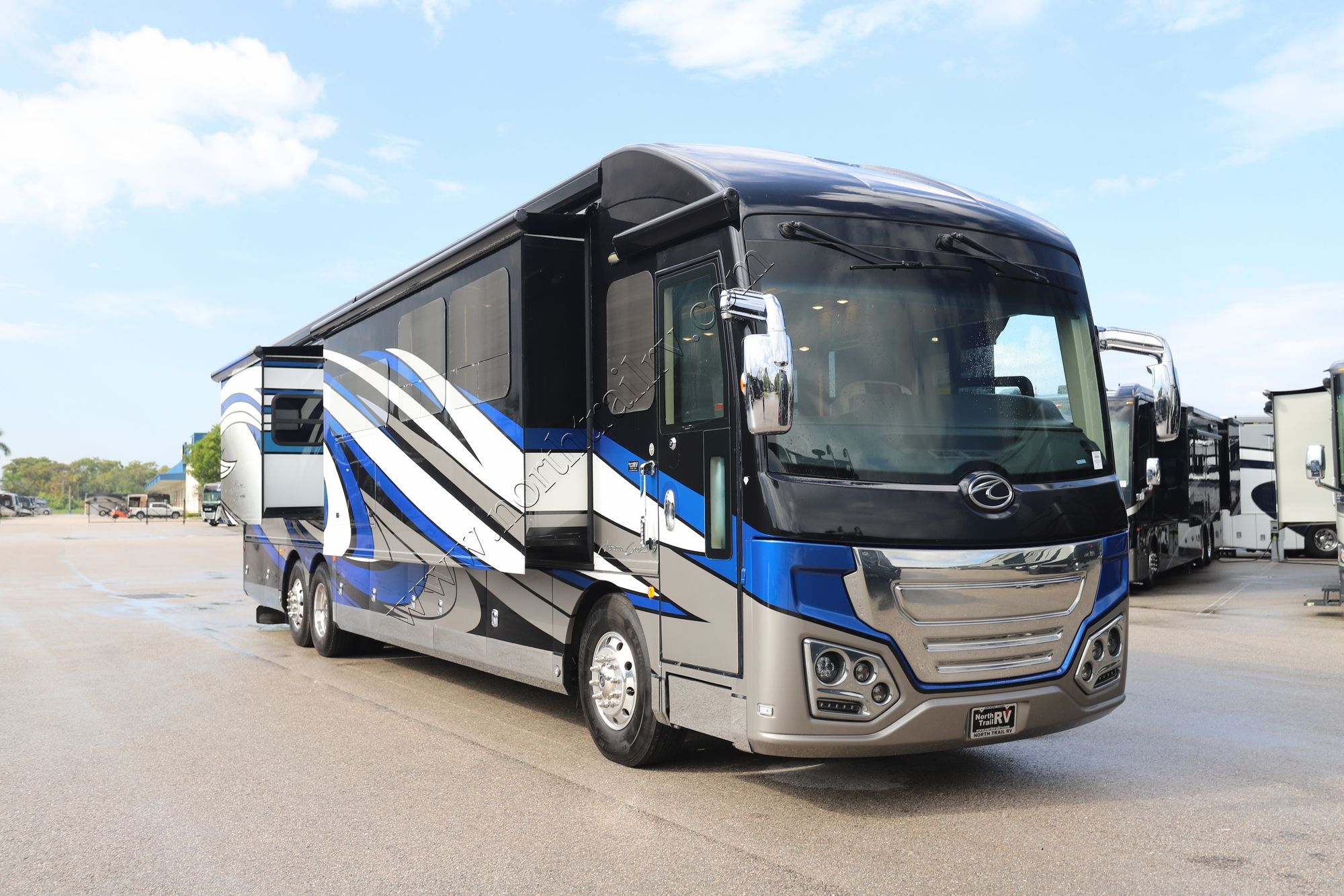 Used 2018 American Coach American Eagle 45A Class A  For Sale