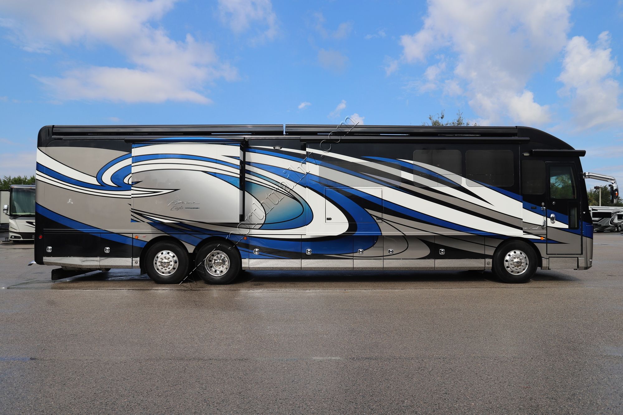 Used 2018 American Coach American Eagle 45A Class A  For Sale