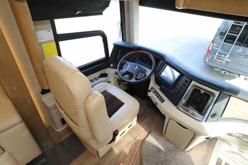 2018 American Coach American Eagle 45A