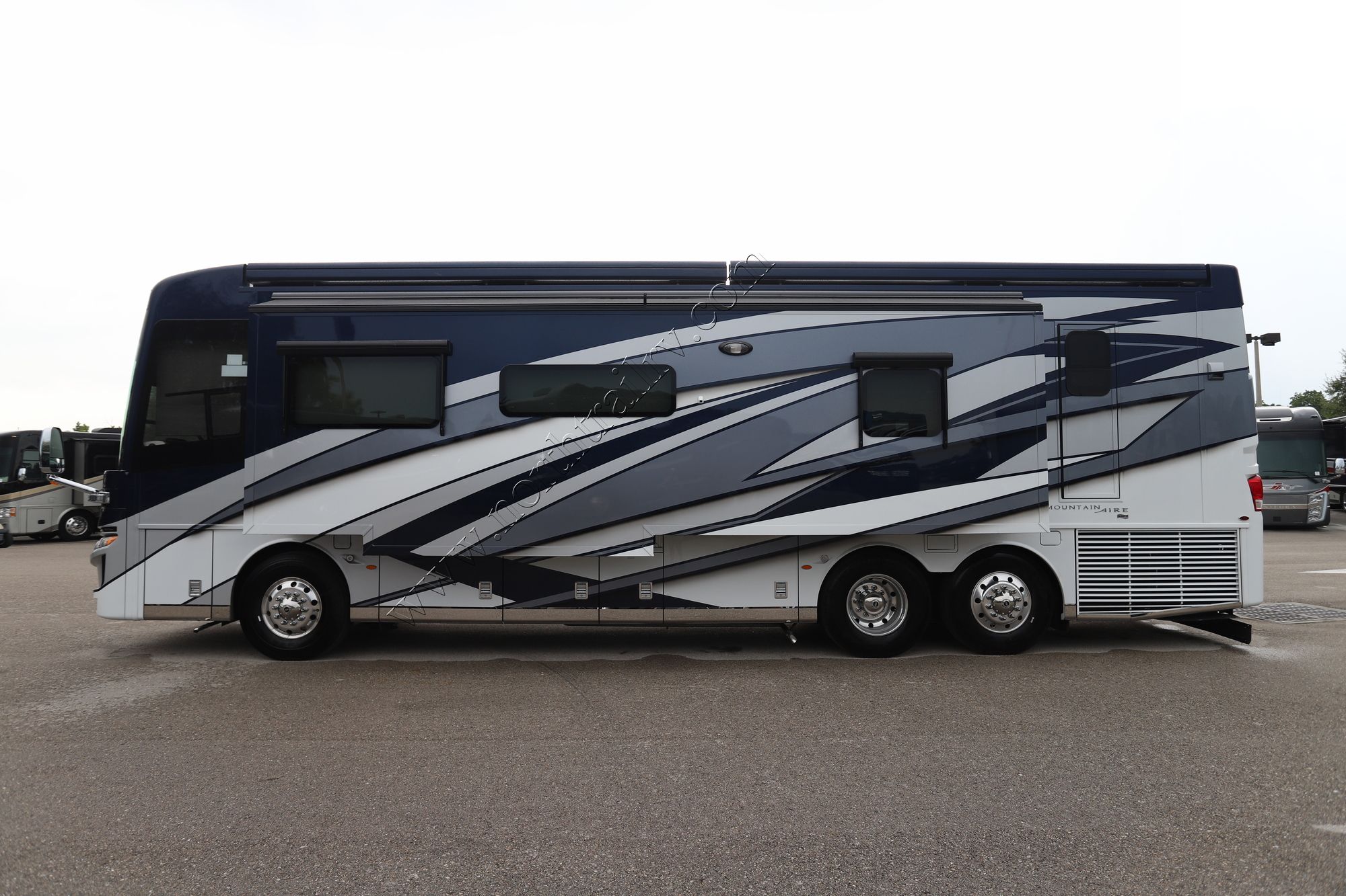 New 2024 Newmar Mountain Aire 3825 Class A  For Sale