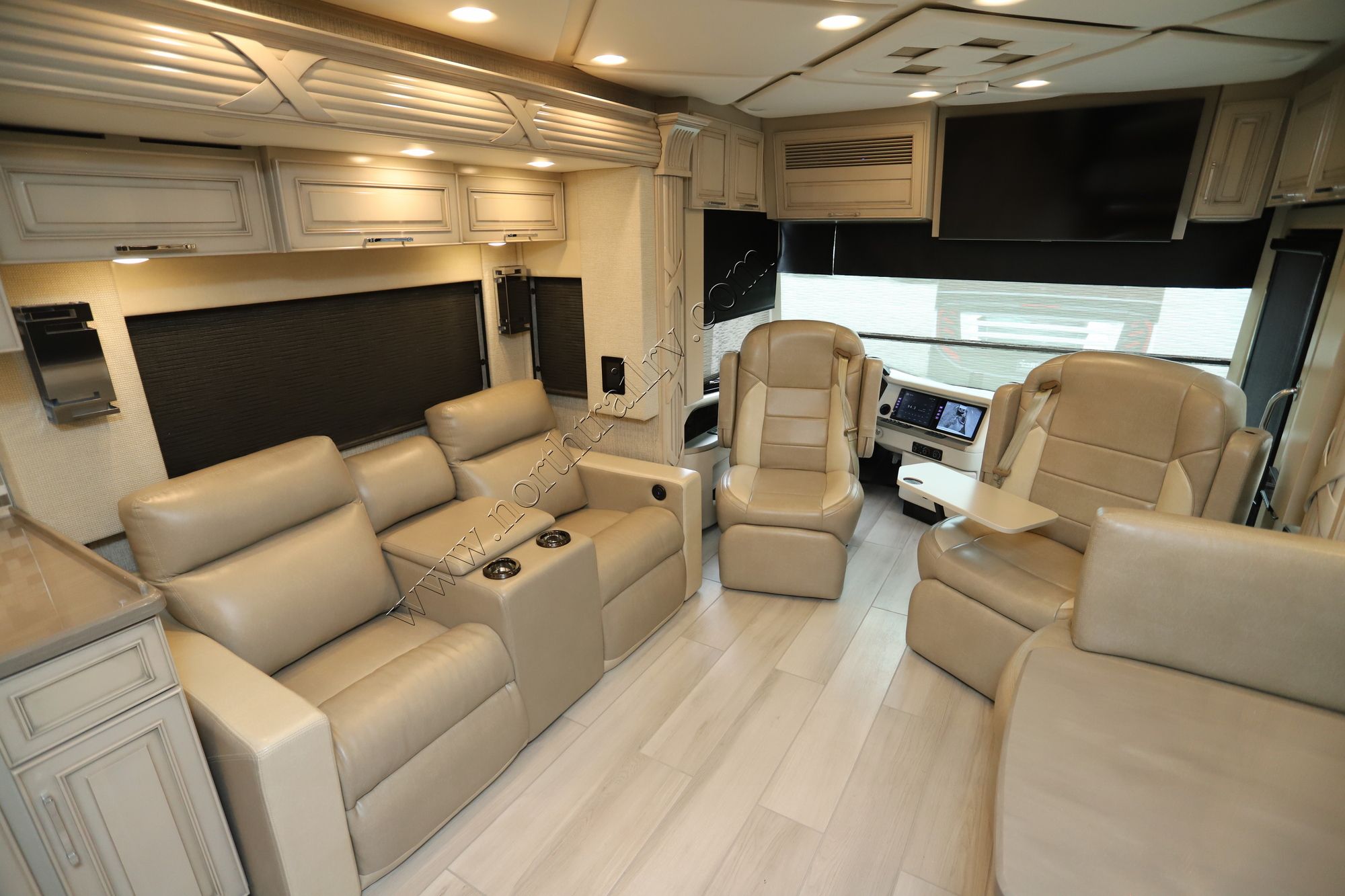 New 2024 Newmar Mountain Aire 3825 Class A  For Sale